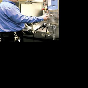 CNC machining course debuting—-New Blinn classes teach students latest ...