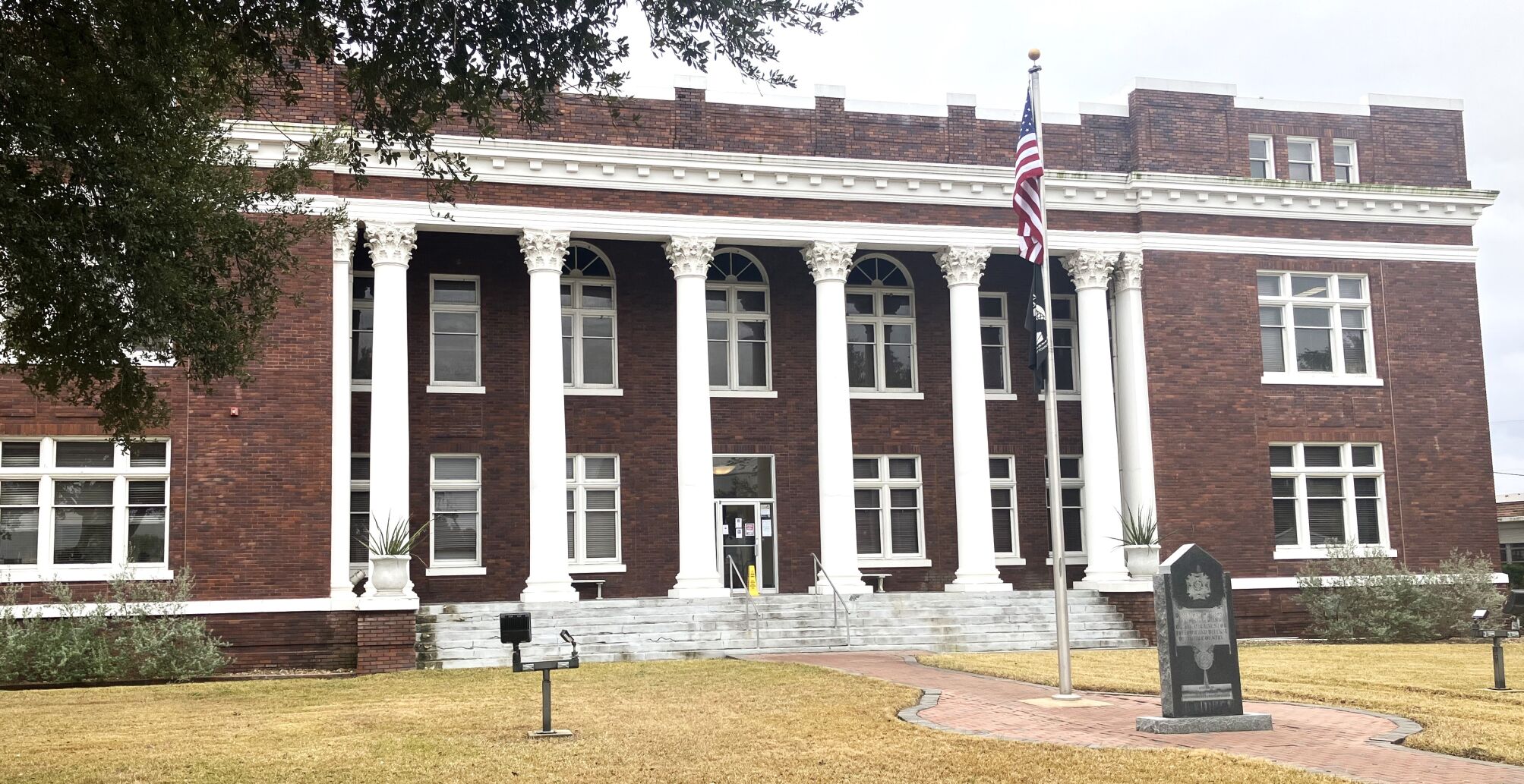 County Court records from the Live Oak County Courthouse for April ...