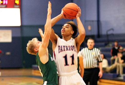 No 23 Patriots Edge Trojans In First Home Game Sports