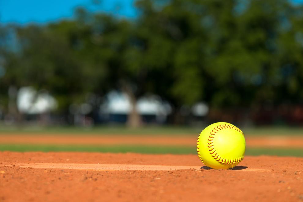 Morgantown High rallies late to defeat Jefferson, 3-1, advancing to program’s first state tournament