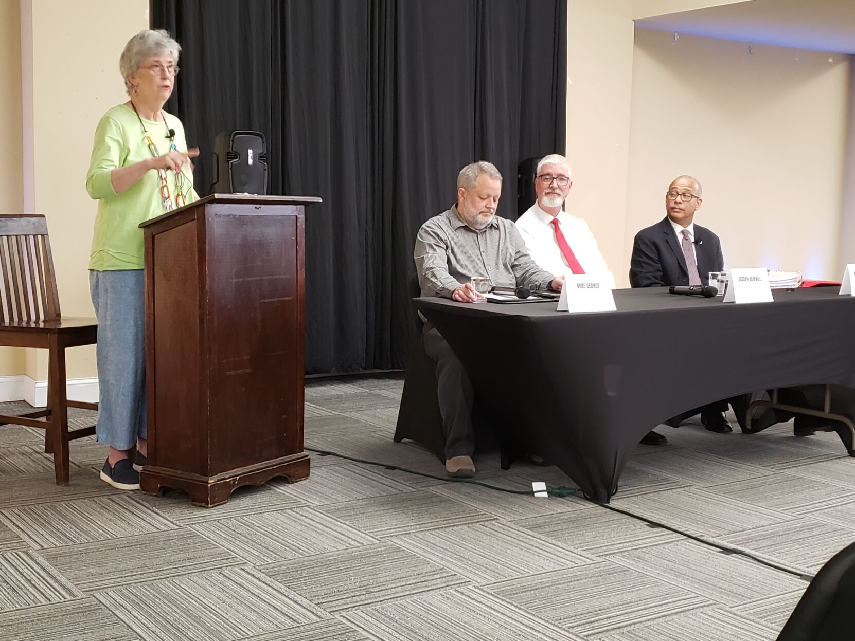 Mayoral Candidates Unite for Walkability Focus in Charles Town