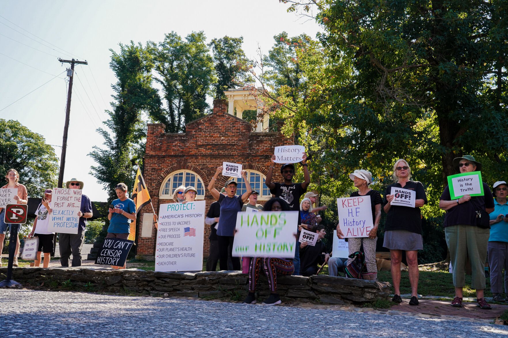 Harpers Ferry Residents Unite Against Historical Exhibit Changes
