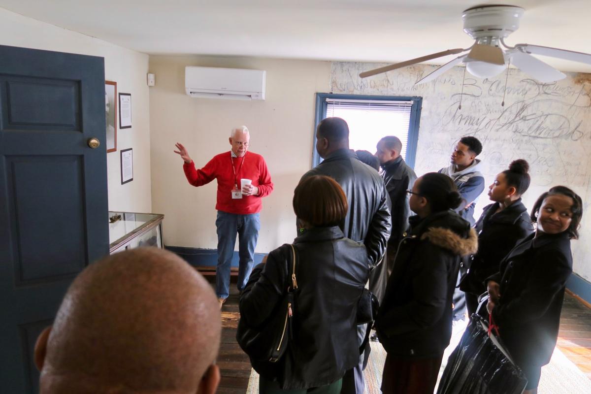 Graffiti House Event Mixes Holiday History Latest News Starexponent Com