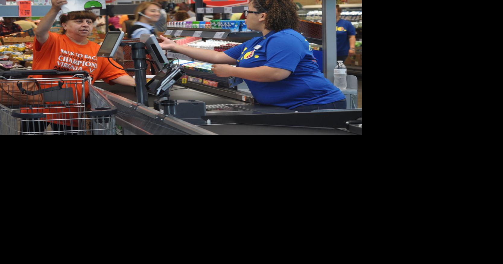 Hundreds show up for Lidl's Culpeper grand opening