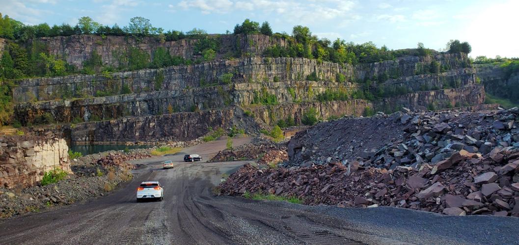 Hundreds explore Culpeper quarry, see thousands of fossils during Dino Walk