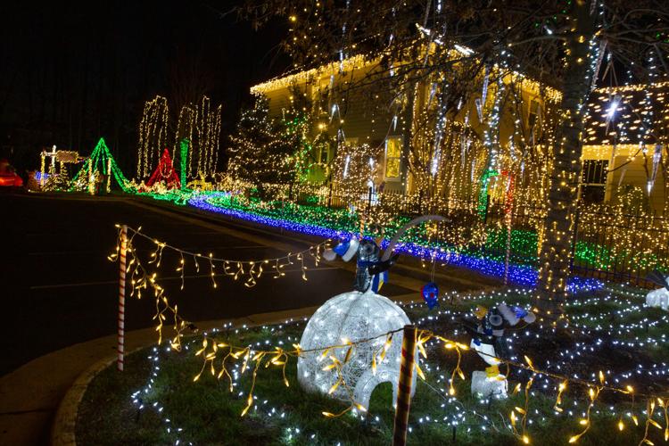 Christmas Lights Fredericksburg Va 2022 Fredericksburg Family's Bright-Light Display In Idlewild Is This Year's  'Grand Holiday Displays' Winner | Latest News | Starexponent.com