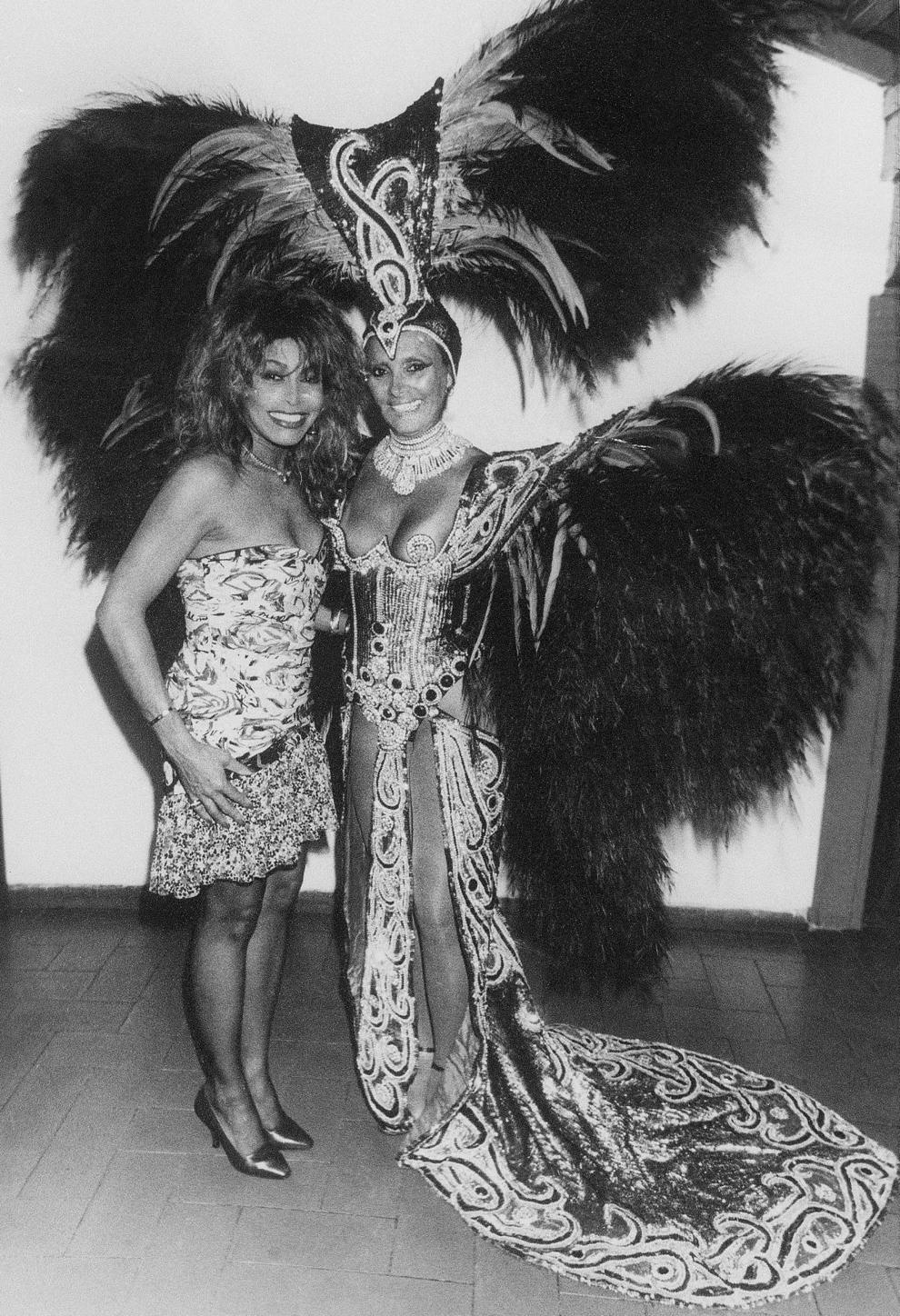 Photos Tina Turner Turns 80 Today A Look At Her Life In Images 