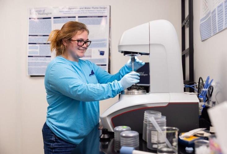 UMW’s Summer Science Institute Showcases Student Discovery From Lab to Lectern
