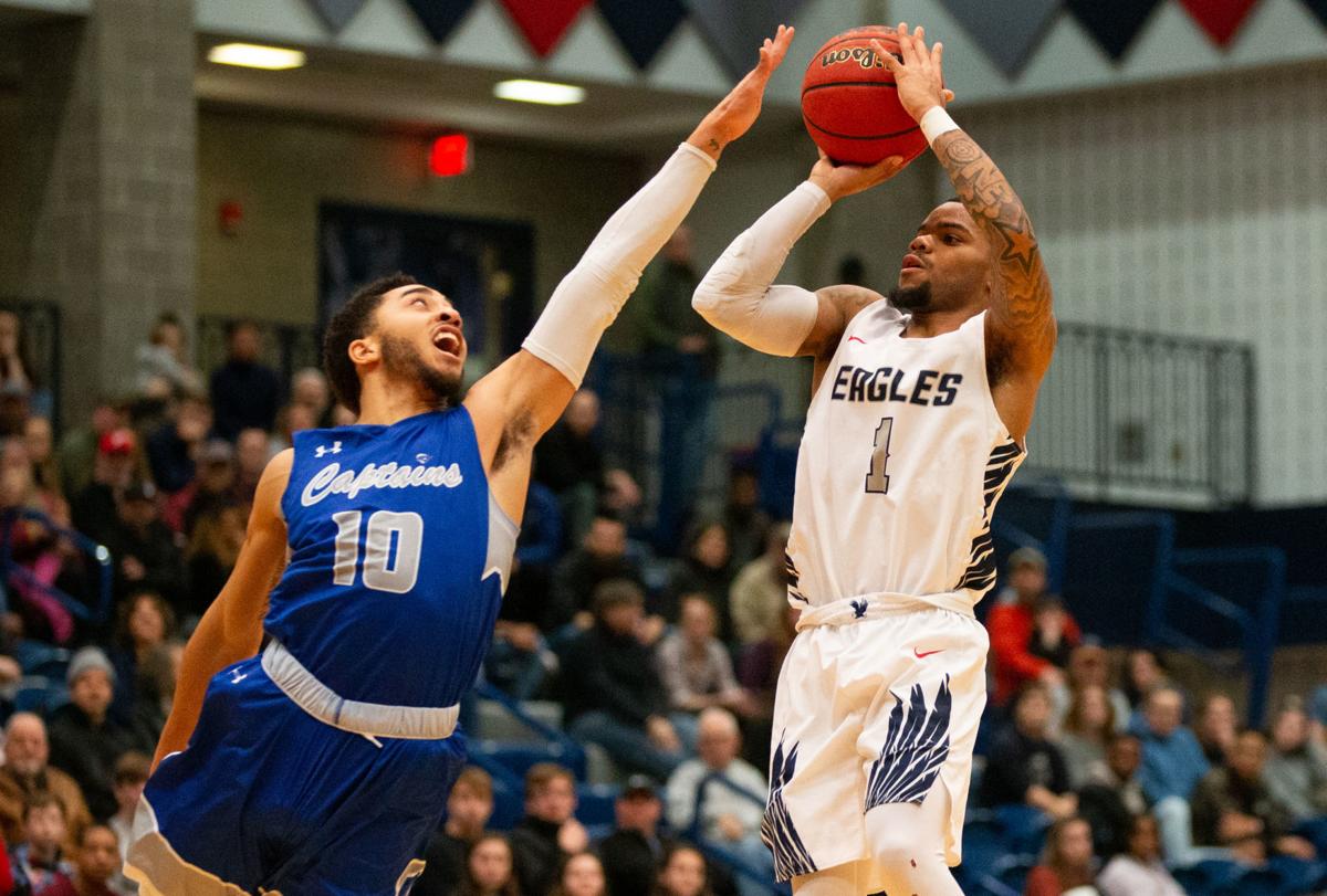 Culpeper S Gibbs Won T Let Coronavirus Stop His Basketball Journey