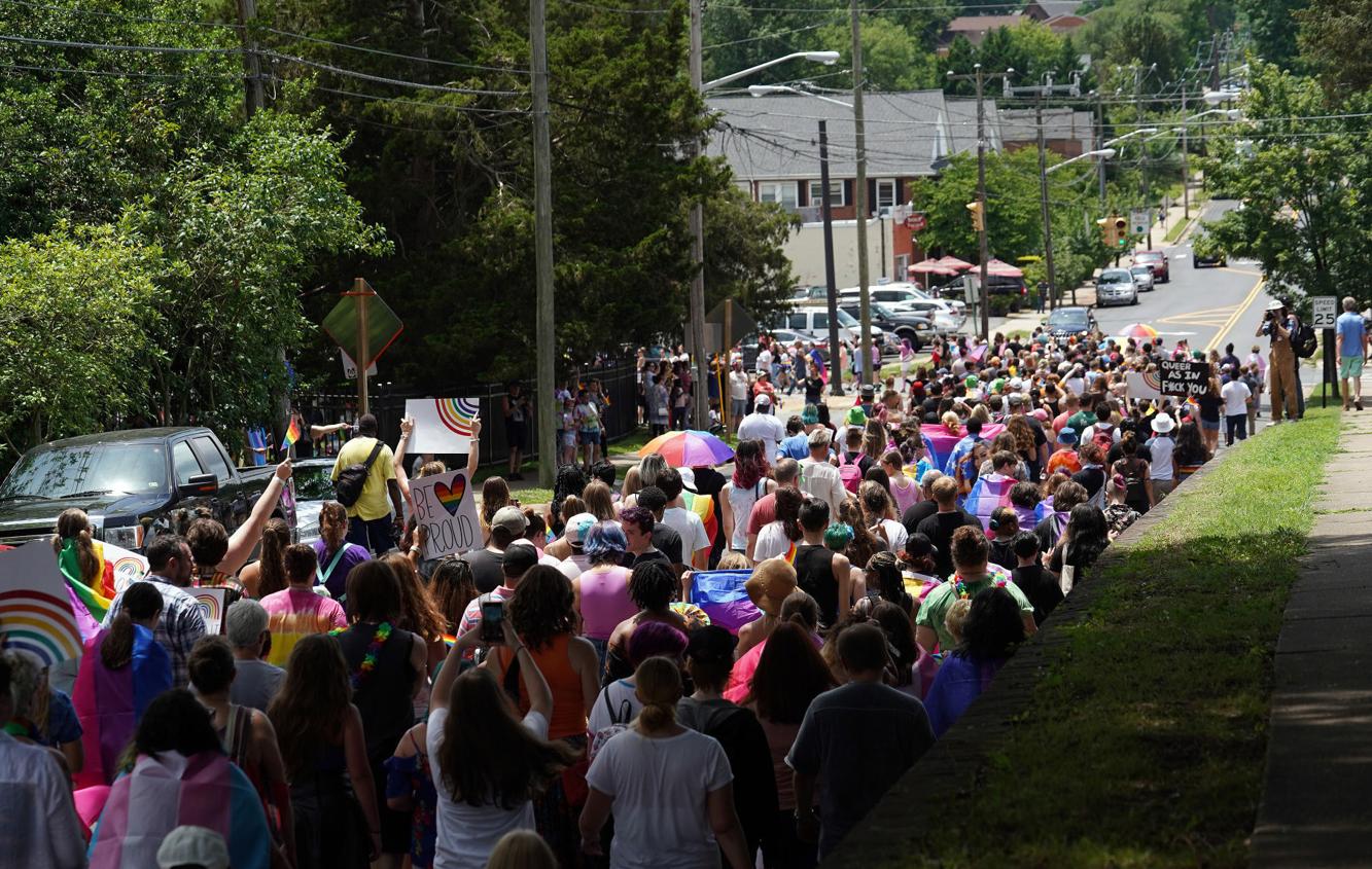 Thousands participate in Fredericksburg Pride parade