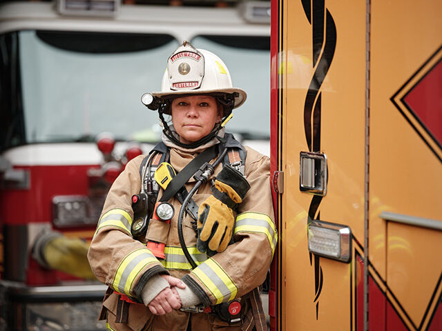 Boise firefighters train Idaho's Civil Support Team on rope rescue