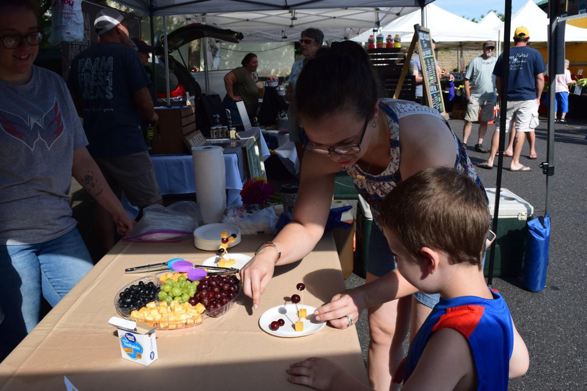 Market Program Urges Kids To Play With Their Food Latest News Starexponent Com