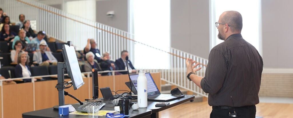 UMW Conference Builds Ideas for ‘Reimagining the Liberal Arts in the Age of AI’