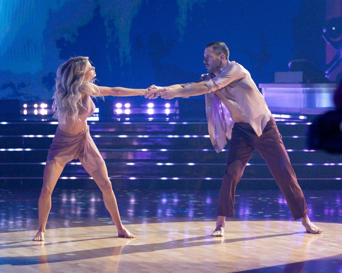 DTWS Danny Amendola a threat to Joey Graziadei on 'Dancing'
