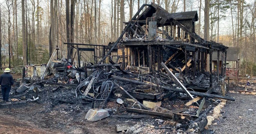 Two homes destroyed by fire Sunday in Lake of the Woods