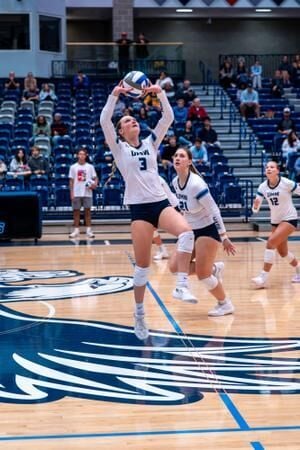 UMW Volleyball Sweeps Marymount on Wednesday Night