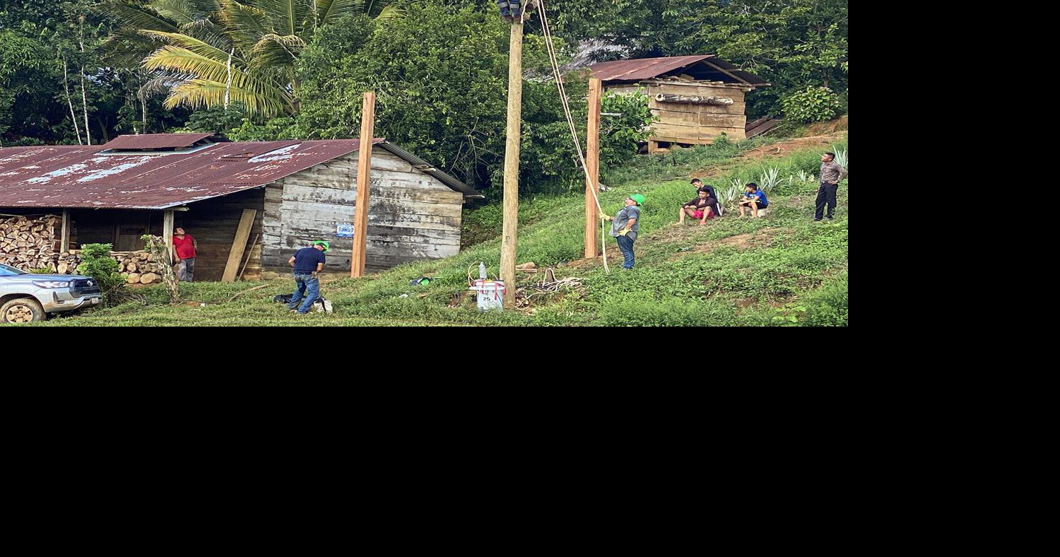 Una aldea rural de Guatemala recibe energía de los trabajadores de VA y MD