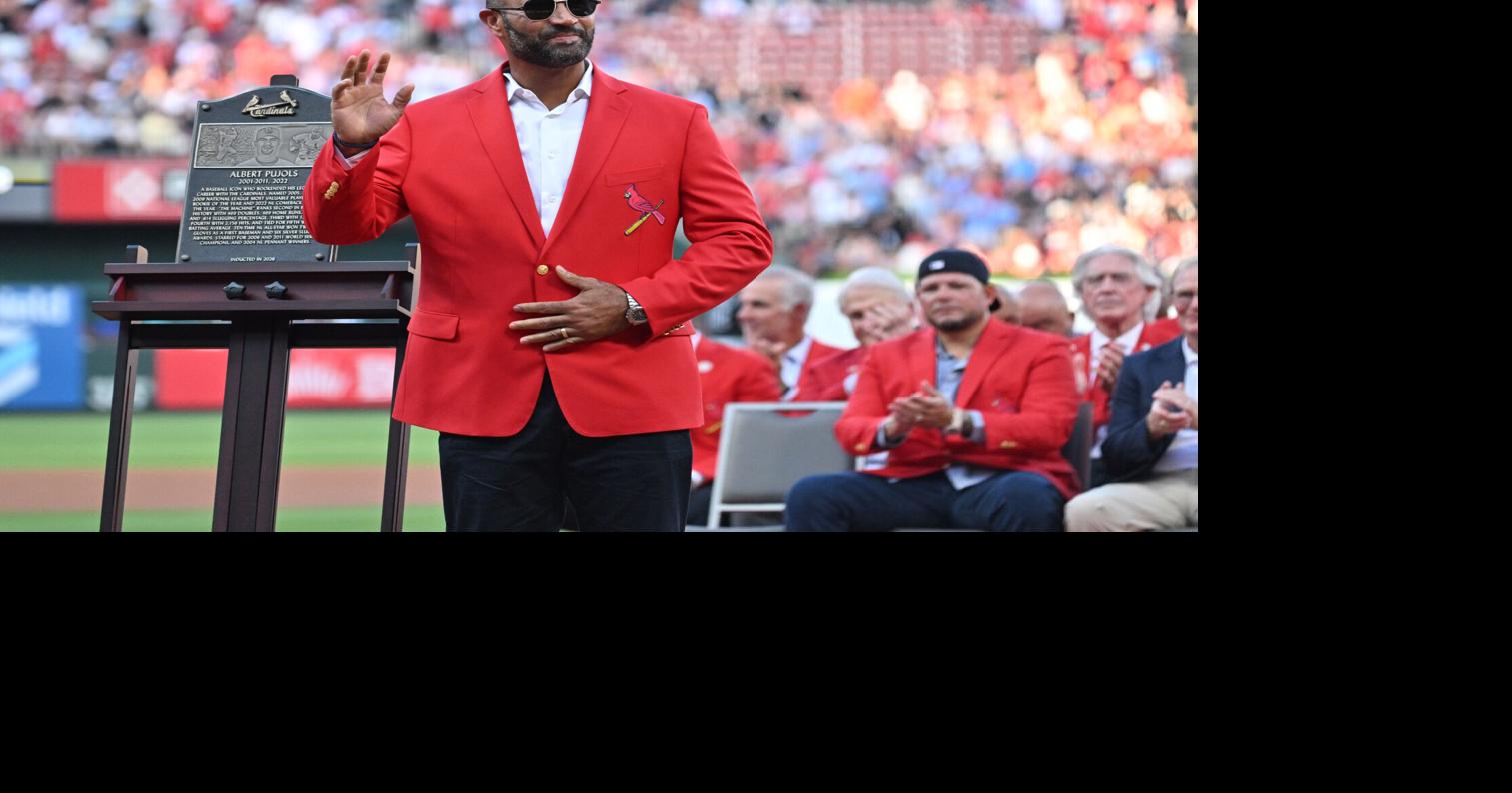 Pujols talks managerial pursuit, watching kids play sports