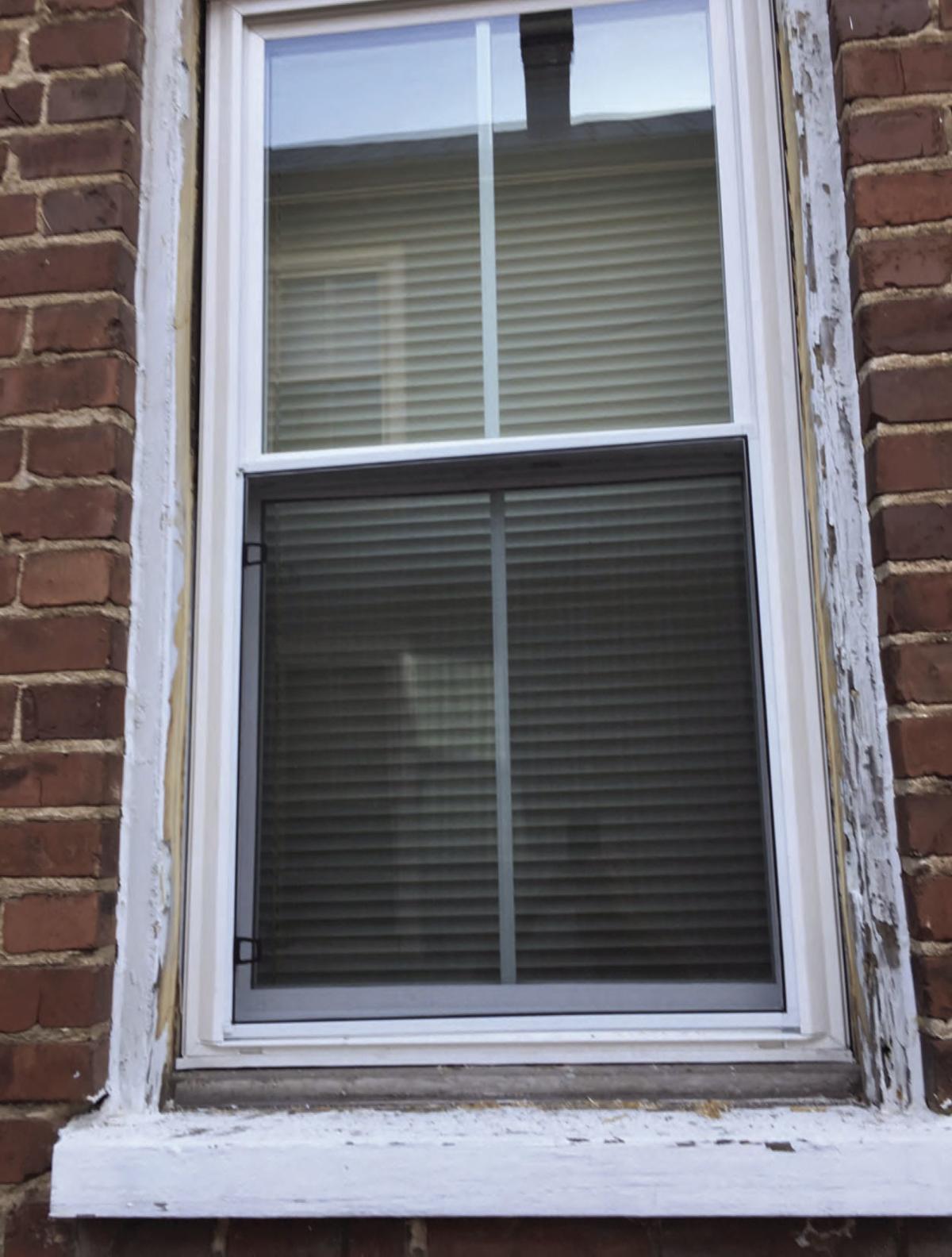 What A Pane Debate Continues Over Windows In Culpeper Historic Installed In 2016 A Home On East Street The Culpeper Historic District These Vinyl Windows According To Town Officials Are Out Of Compliance With