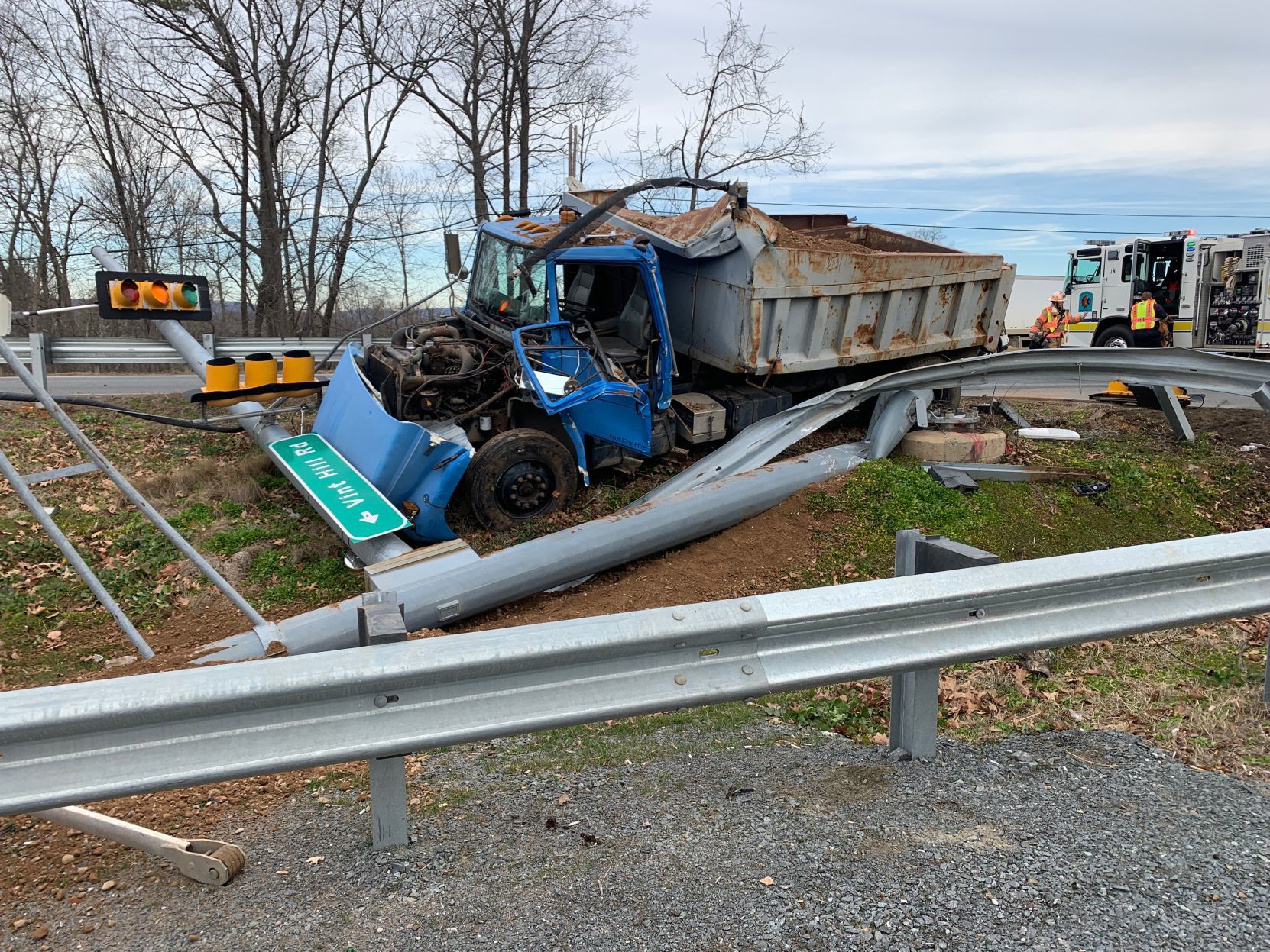 Dump truck takes out stop light at Route 29 in Vint Hill