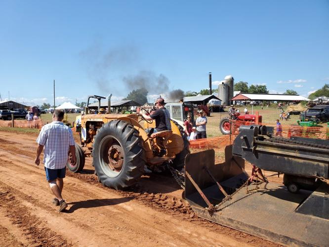 Centuryold machines power Somerset's Steam & Gas Pasture Party