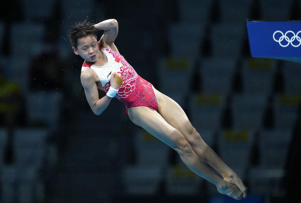 Snapshots of 14yearold Chinese diver's perfect run at gold