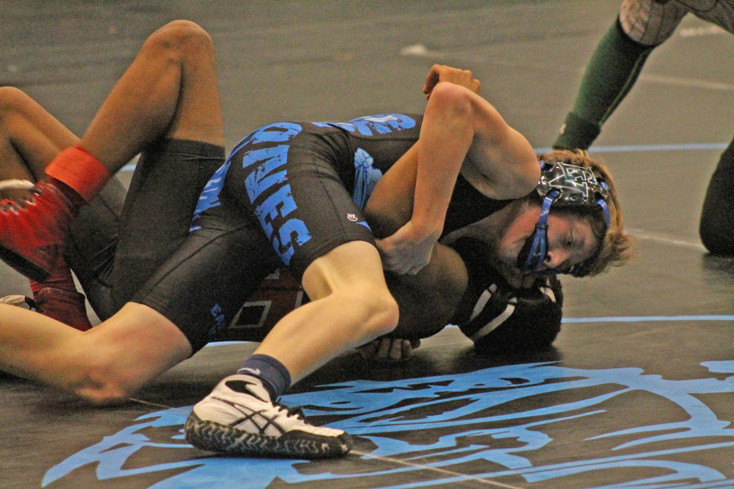 PREP WRESTLING Heavyweights collide at David Brown wrestling tourney picture image