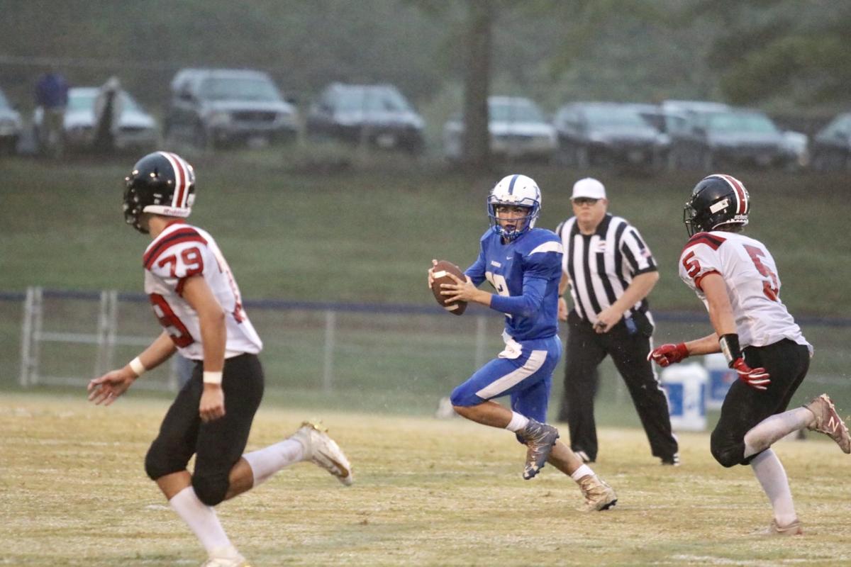 High School Football Speedy Mustangs Trounce Mountaineers
