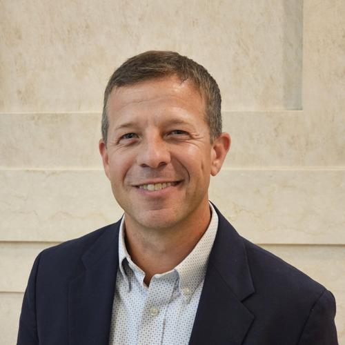 UMW MBA Student Connects Classroom to Career and Community Service