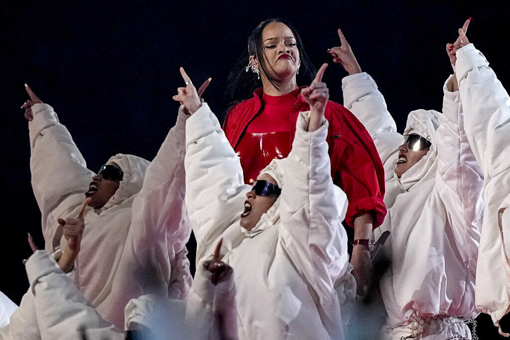 Nearly 119 million watched Rihanna's Super Bowl halftime show. Here's how  that compares to past performances