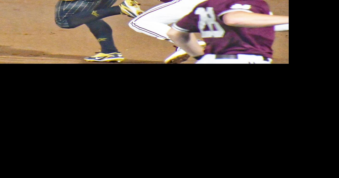 Bulldogs flirt with disaster, but win series opener in baseball against ...