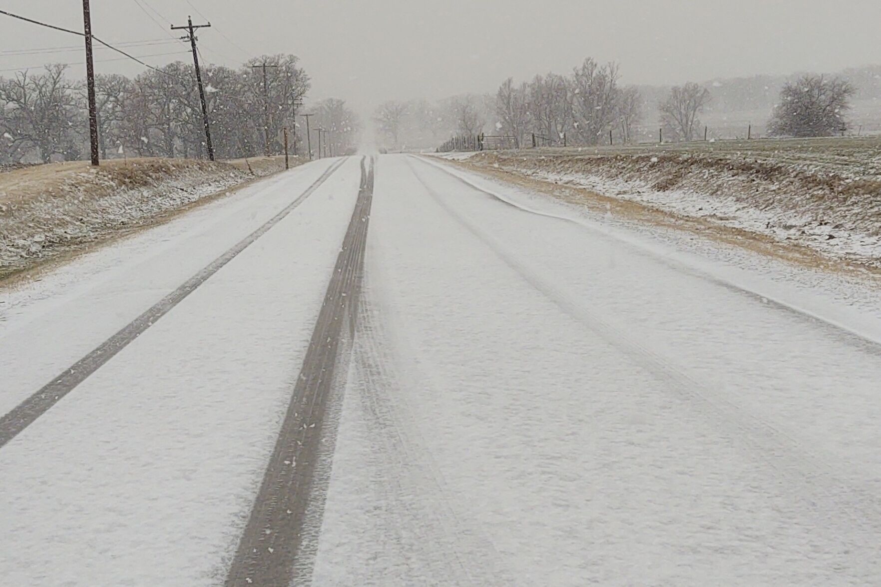Thanksgiving Weekend Snowfall Totals | 103.9 WLPO | starvedrock.media