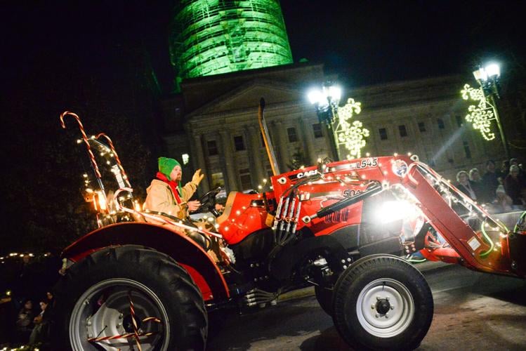 Frankfort Christmas Parade brings holiday cheer to downtown Frankfort