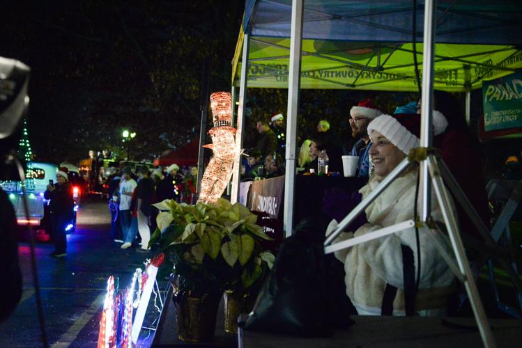 Frankfort Christmas Parade brings holiday cheer to downtown Frankfort
