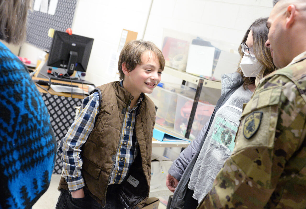 121121_ServiceDad08_hb_web.jpg