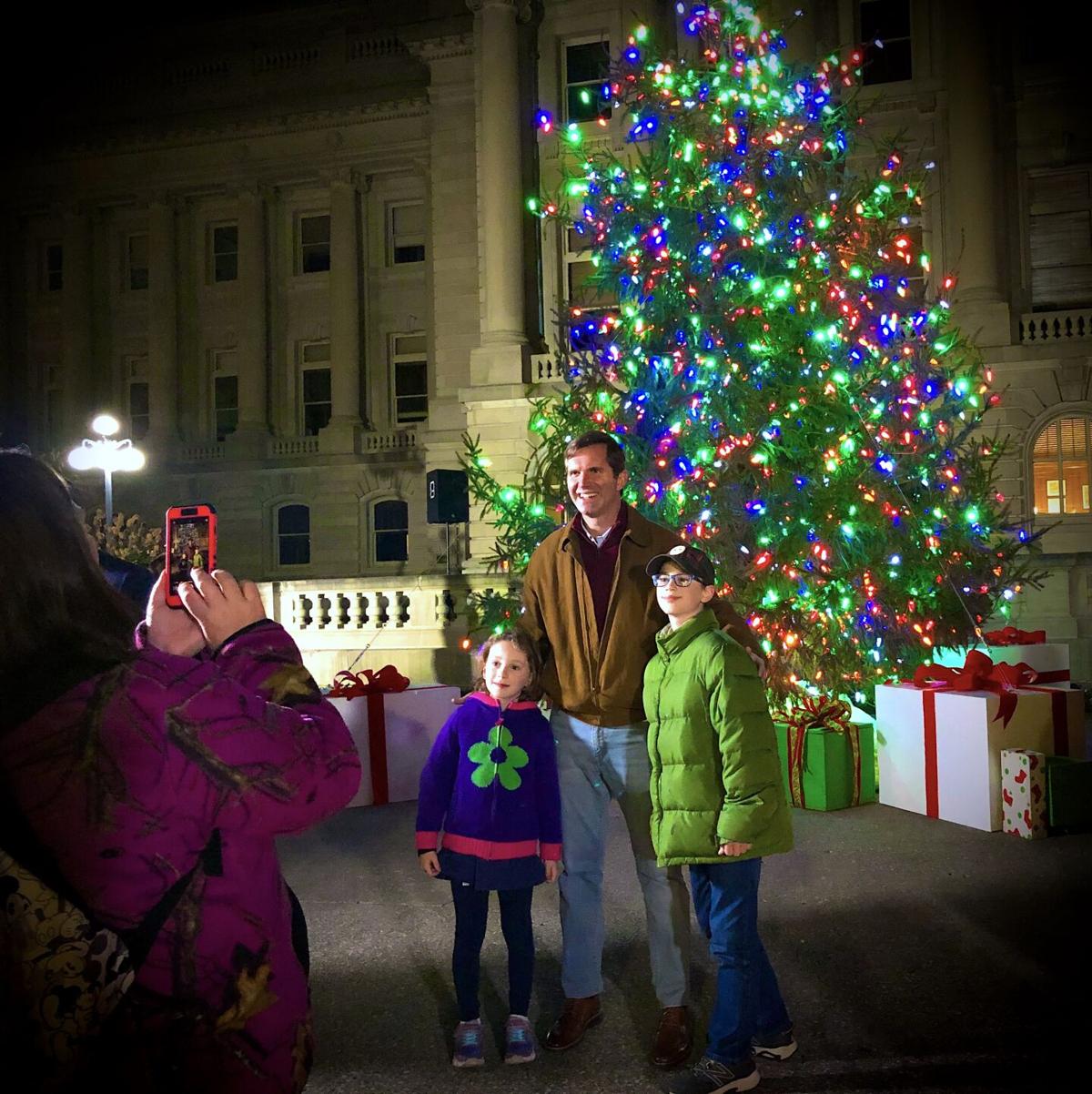 Crowds gather for 73rd Christmas parade, tree lighting at Capitol