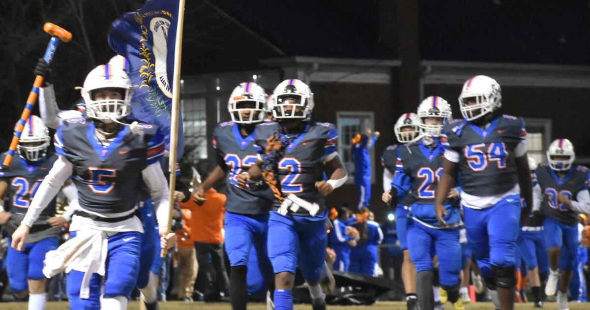 Frankfort football team stops Nicholas County 34-14 in first round of playoffs