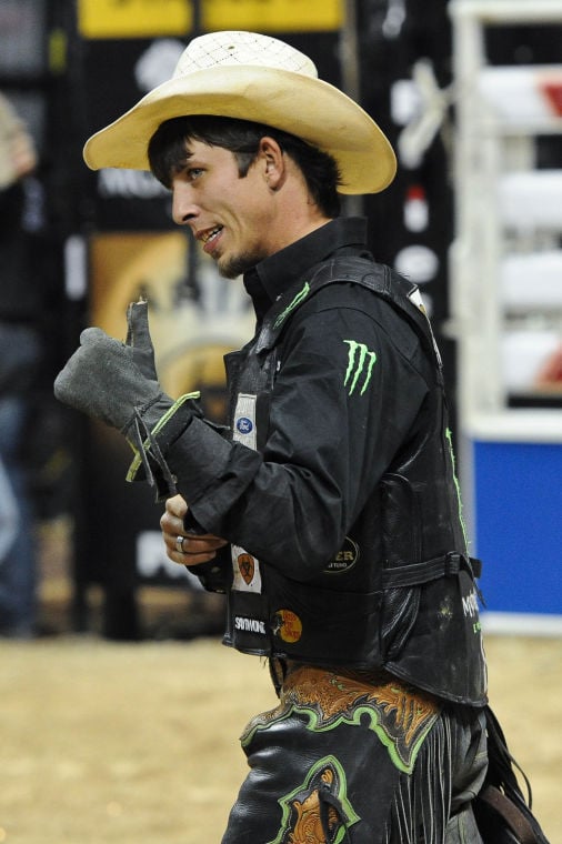 Mooresville's Mauney wins PBR title after incredible comeback Sports