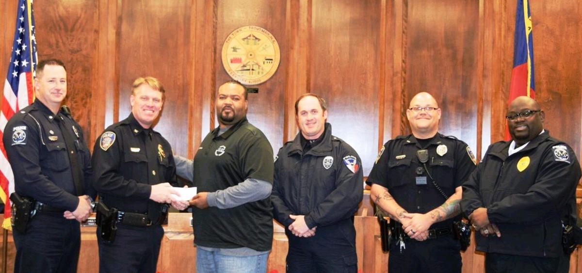 Group gets nearly $1K in donations for Saturday turkey ...
