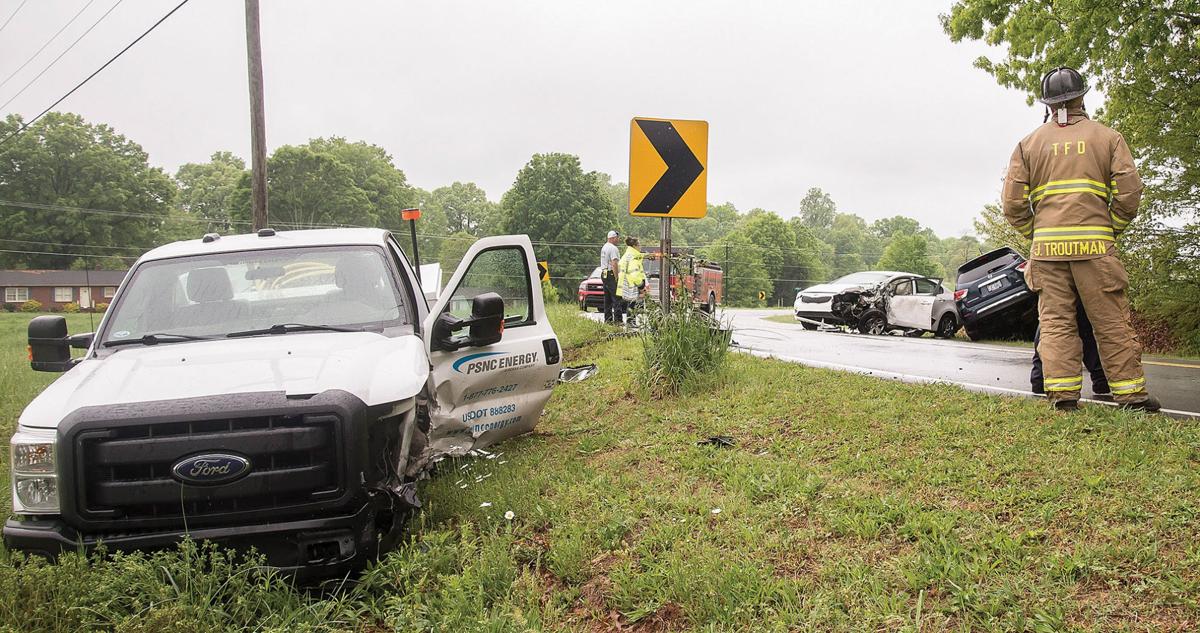 Two hurt in Troutman crash involving three vehicles News