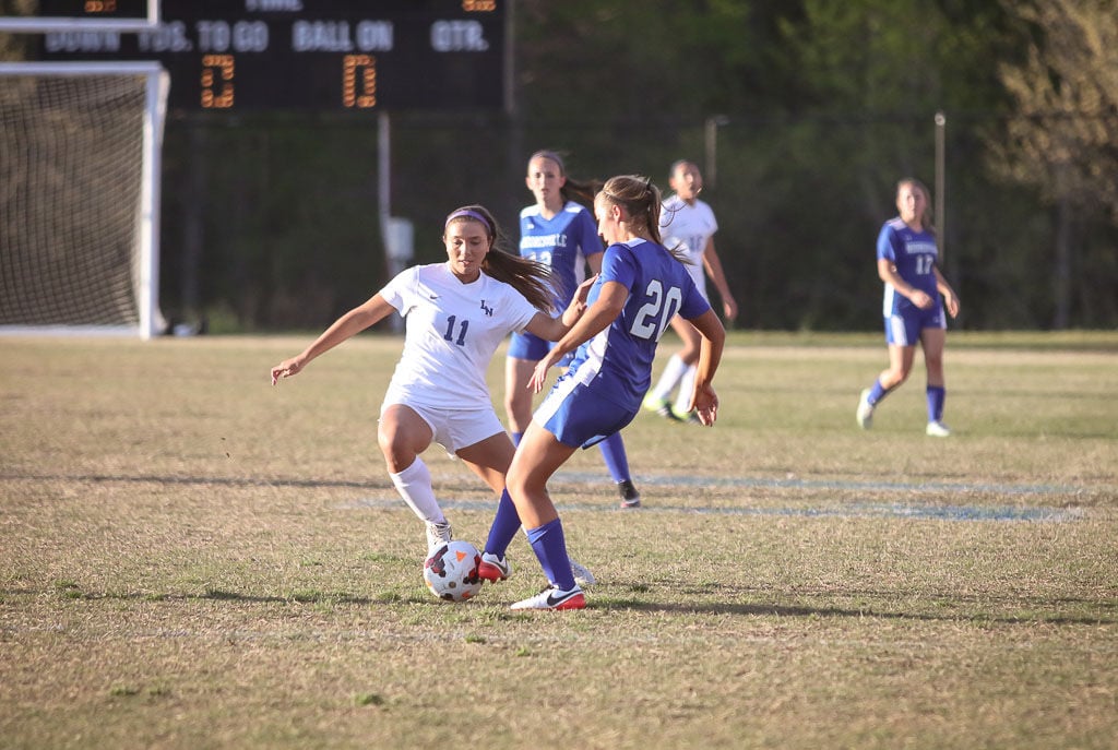 GIRLS SOCCER Lake Norman grabs first place with 20 win over rival