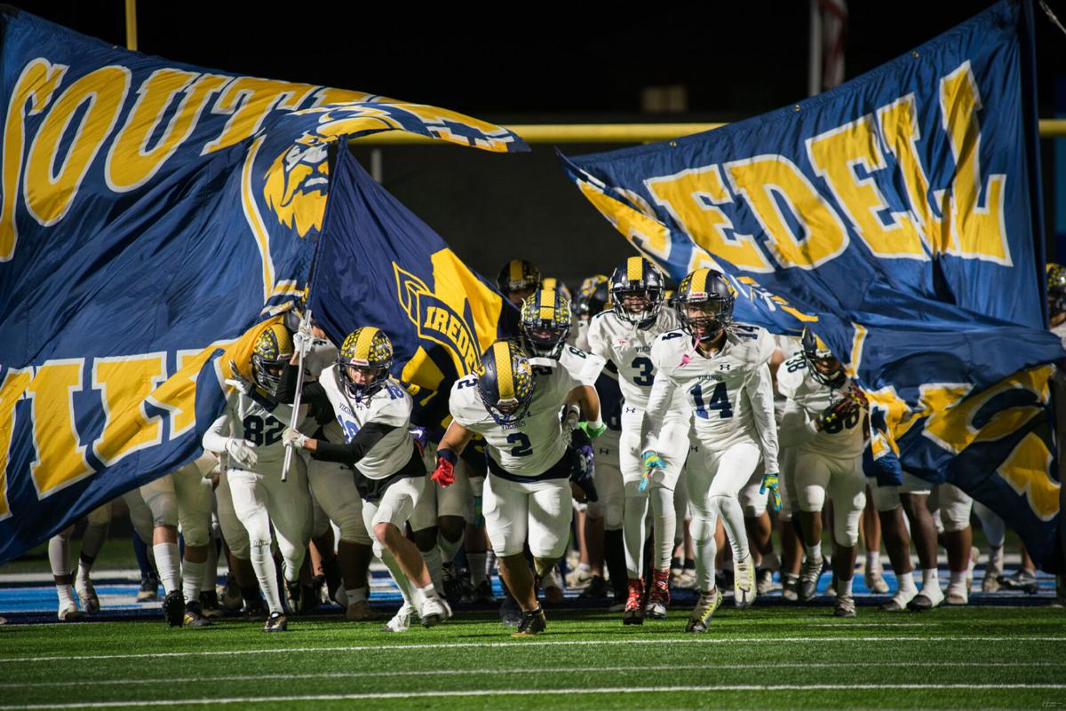 State Football: North Scott rides defense to 3A state championship, first  in school history