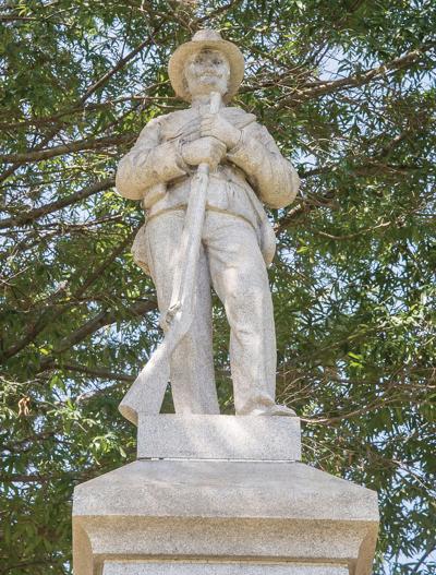 8-16 ConfederateSoldierMonument-2.JPG