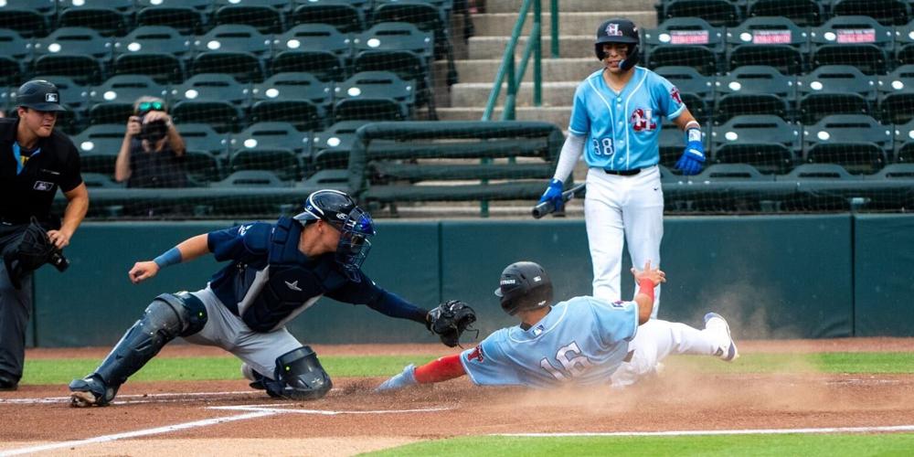 'Dads Fall in Extras to Columbia
