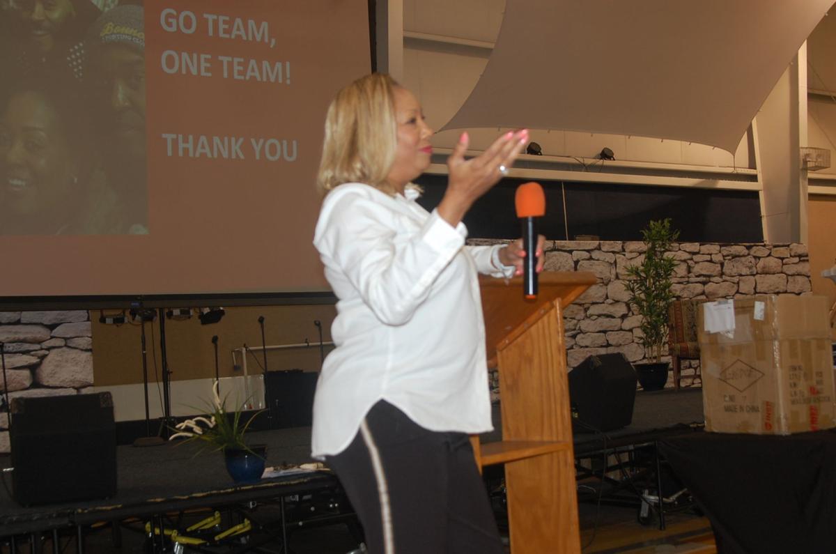 Nfl Players Association Executive Offers Students Keys To