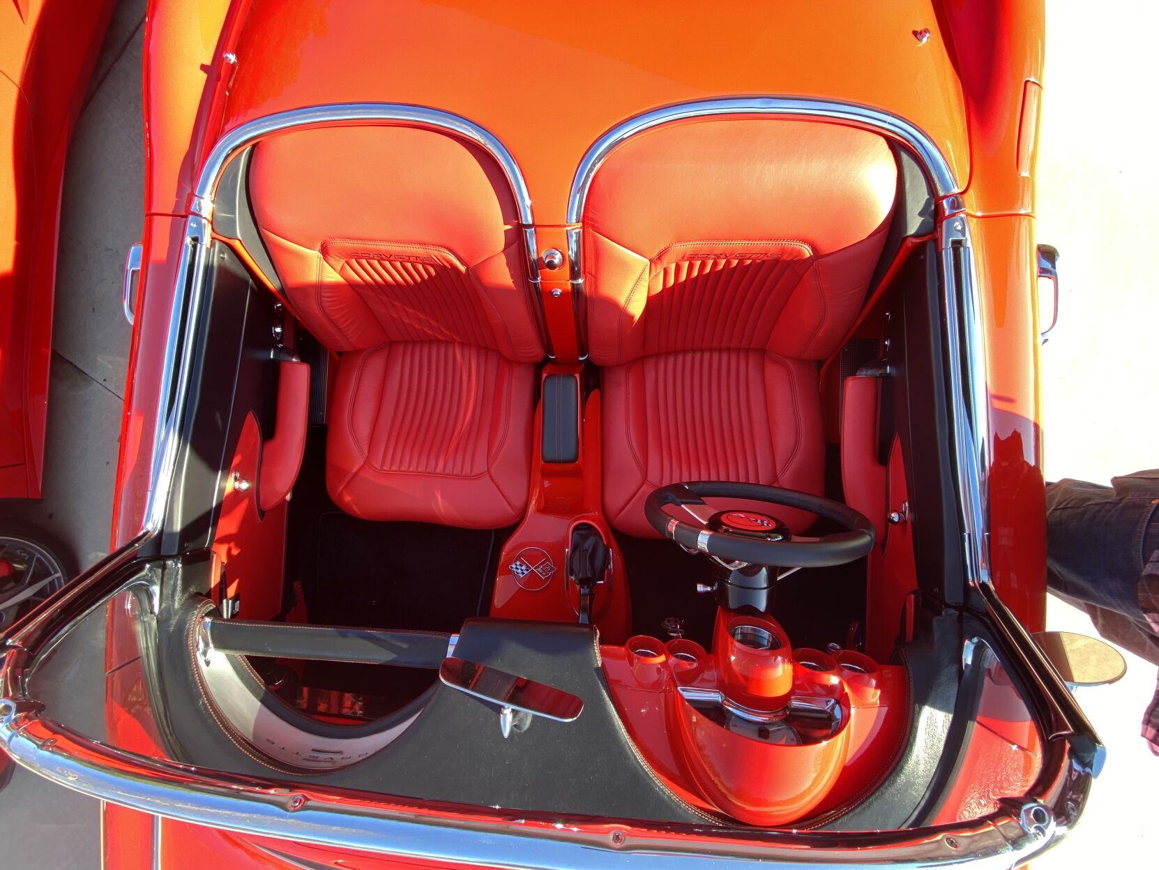 The interior of Jerry Lyndon's 1959 Chevrolet Corvette Custom.