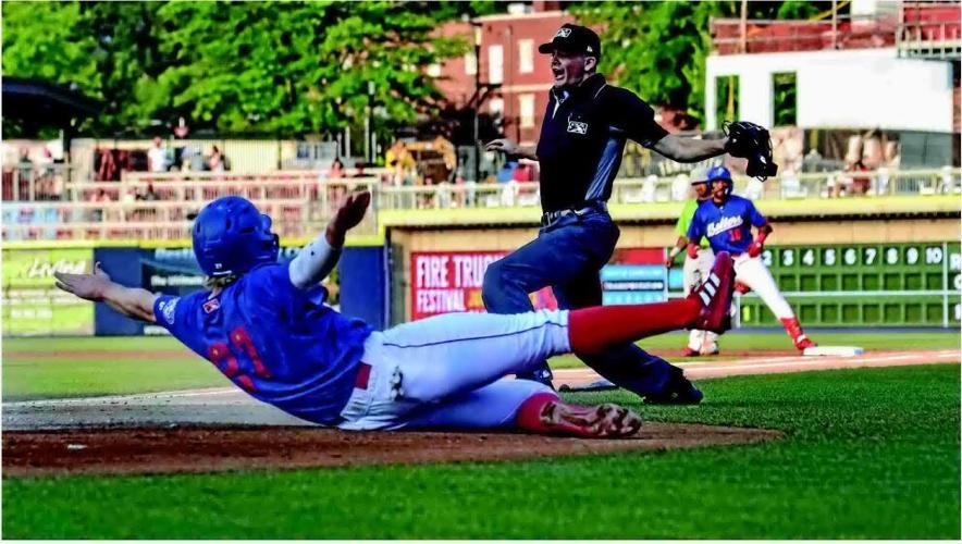 MLB stars host softball game for fire victims