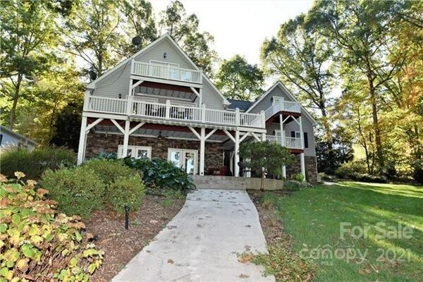 3 Bedroom Home in Mooresville - $975,000