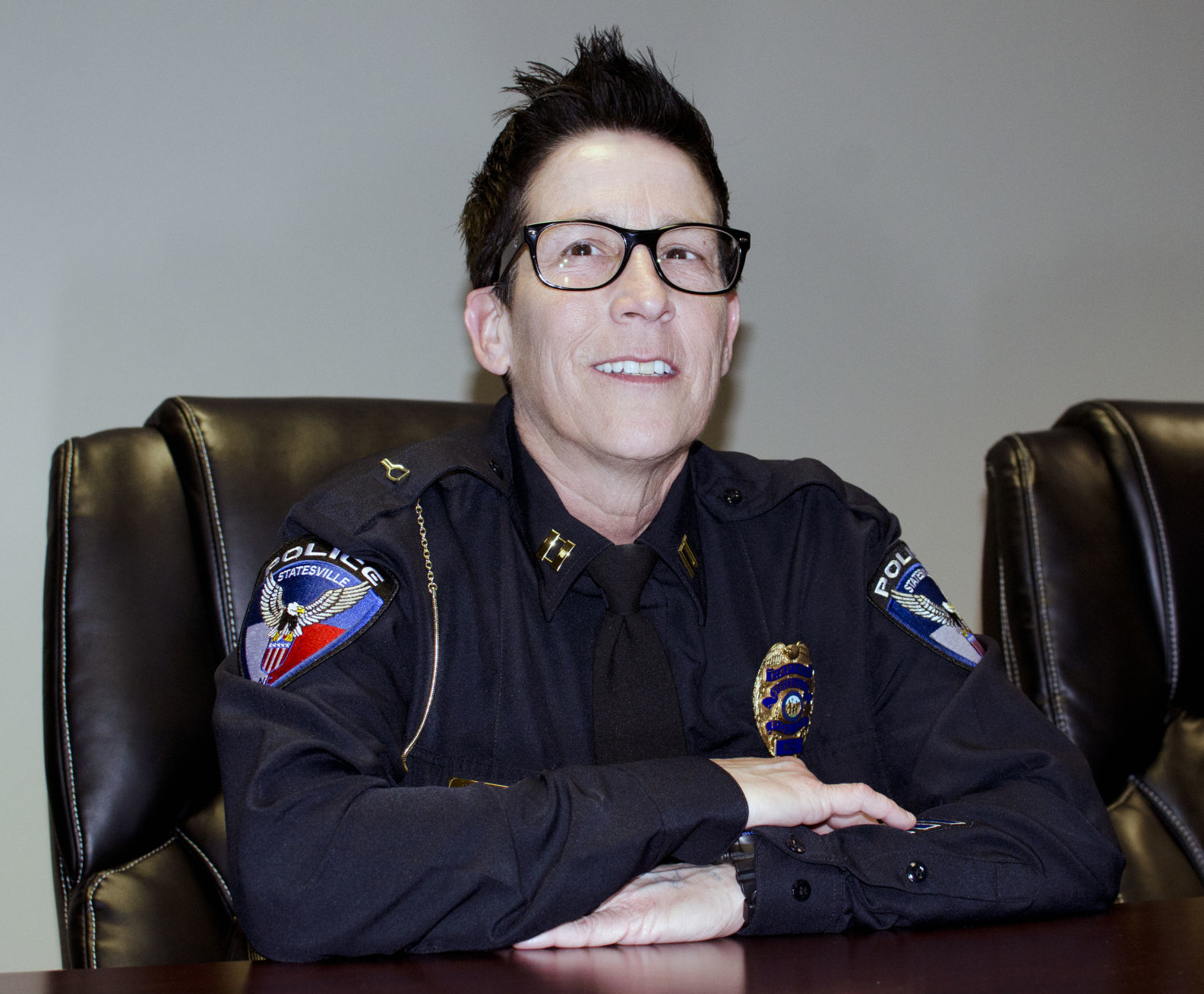 Statesville s first female police captain former narcotics