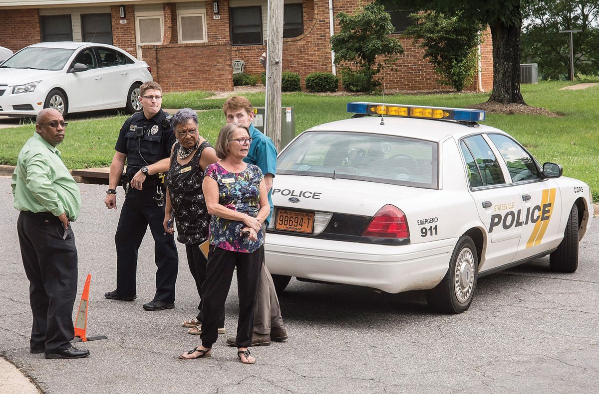 Statesville shooting victim dies News